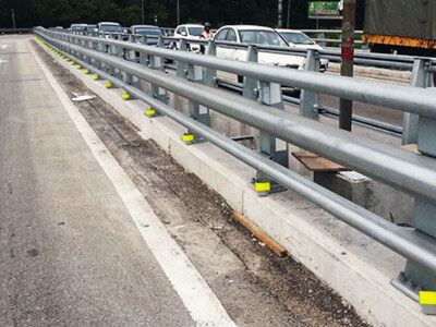 mrsb-Bridge Parapet Rail